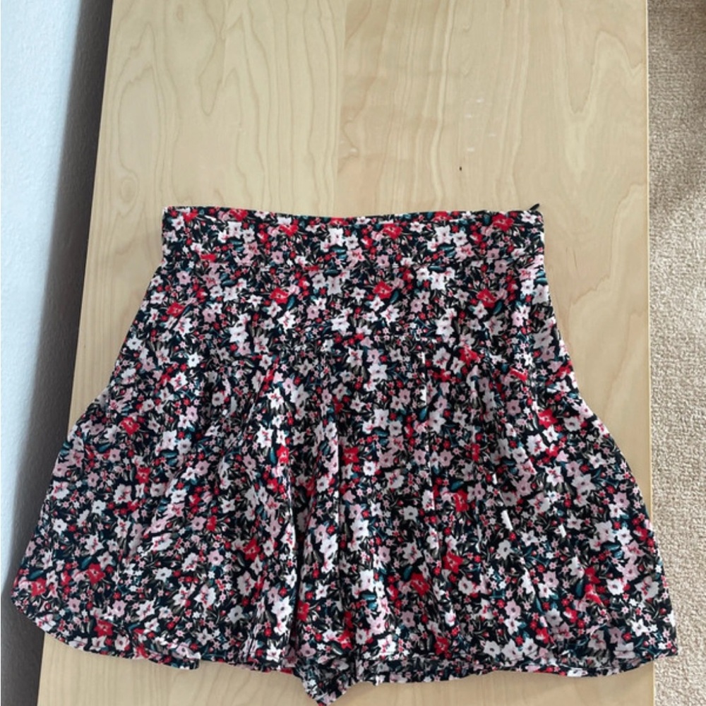 Zara Floral Mini Skort - Black, Red, White